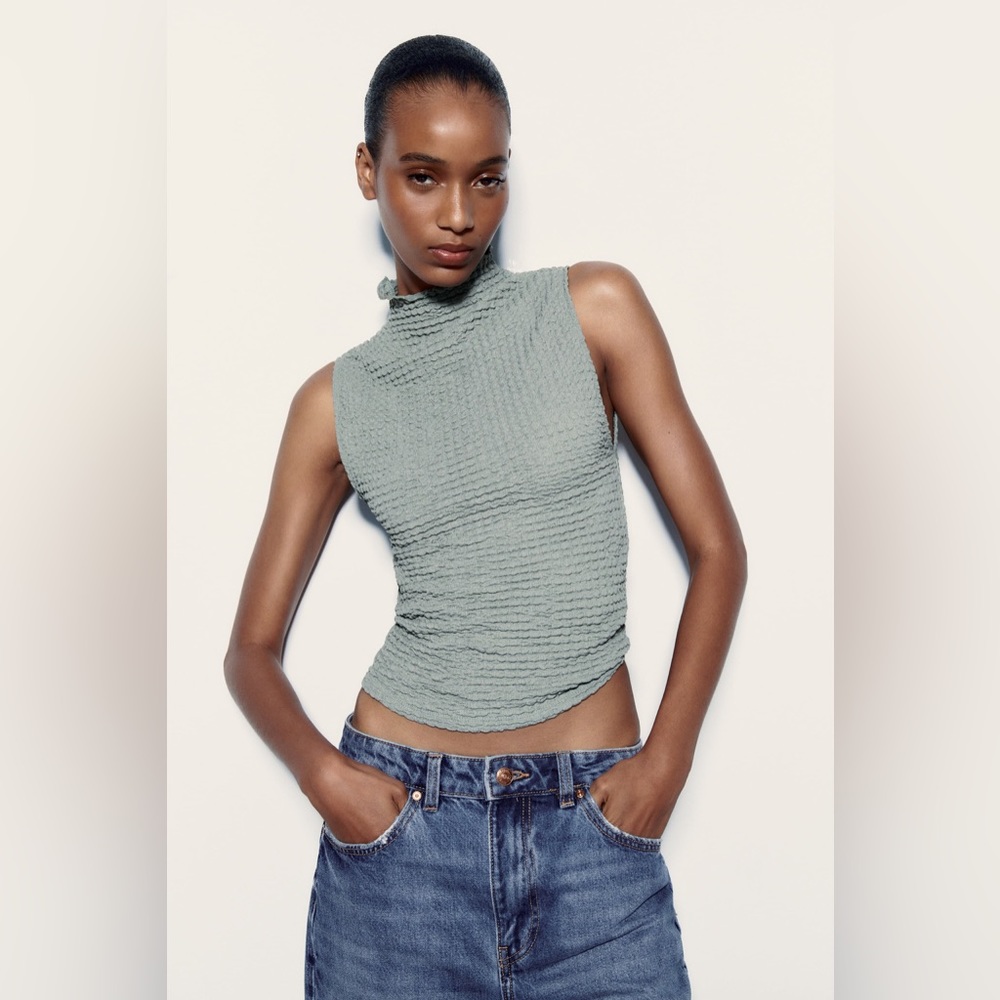 ZARA TEXTURED TOP NEW WITH TAGS SIZE M LIGHT GREEN